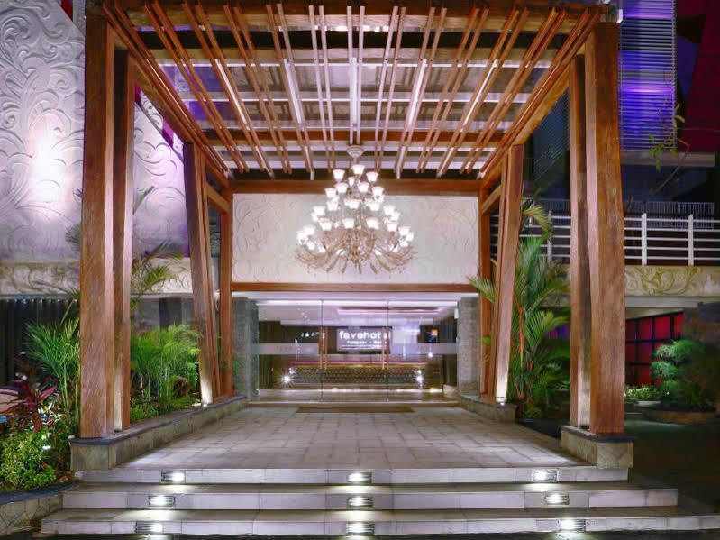The Vasini Hotel Denpasa Buitenkant foto
