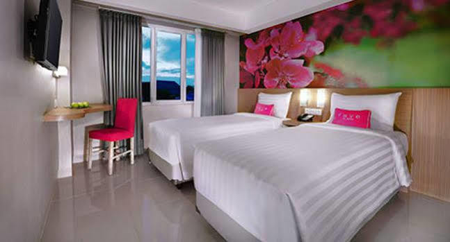 The Vasini Hotel Denpasa Buitenkant foto